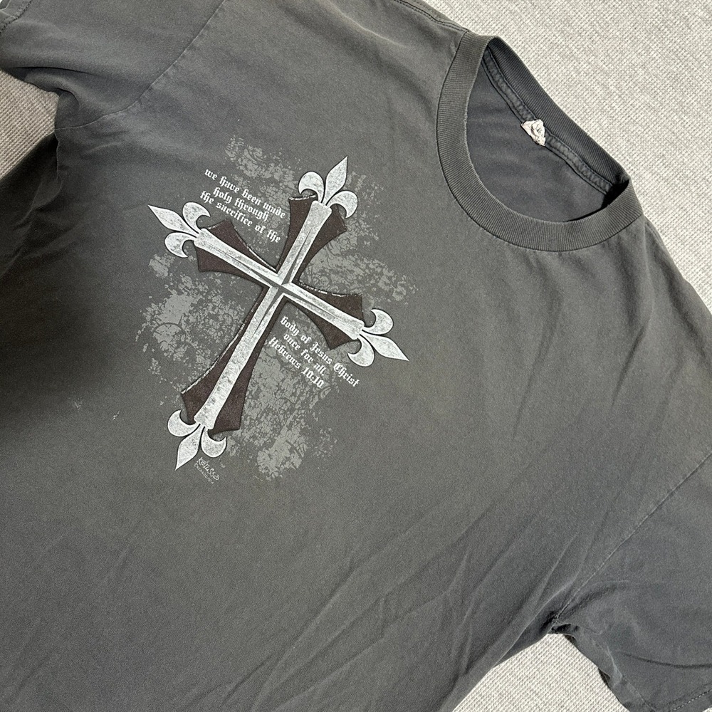 Kerusso Mens‎ XL Faded Gray Jesus Christ Cross Graphic Tee Y2K Religious